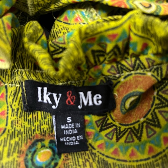 Iky & Me Flowy Mandala Cold Shoulder Ruffle Tie Up Top - Picture 8 of 16